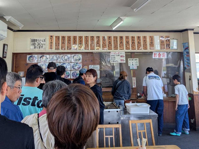 🇯🇵【香川県】うまい！安い！早いの三拍子が揃ったうどん屋(^^)
