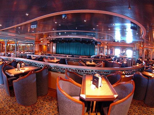 👑 Crown Princess Cruise: Royal Treatment with a Side of Sunshine! 🌞🚢 