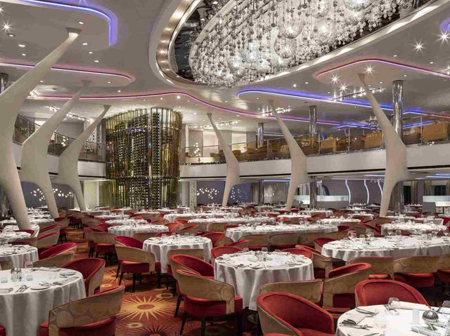 ✨ CELEBRITY SILHOUETTE: Your Passport to Chill Luxury & Hidden Delights! 🍹
