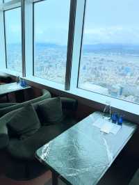 台北101大樓頂層咖啡店