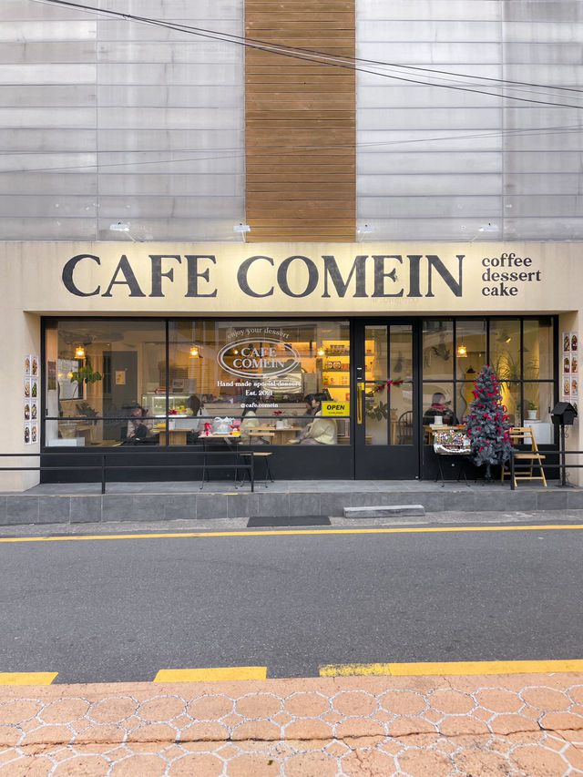 딸기케이크가 맛있는 