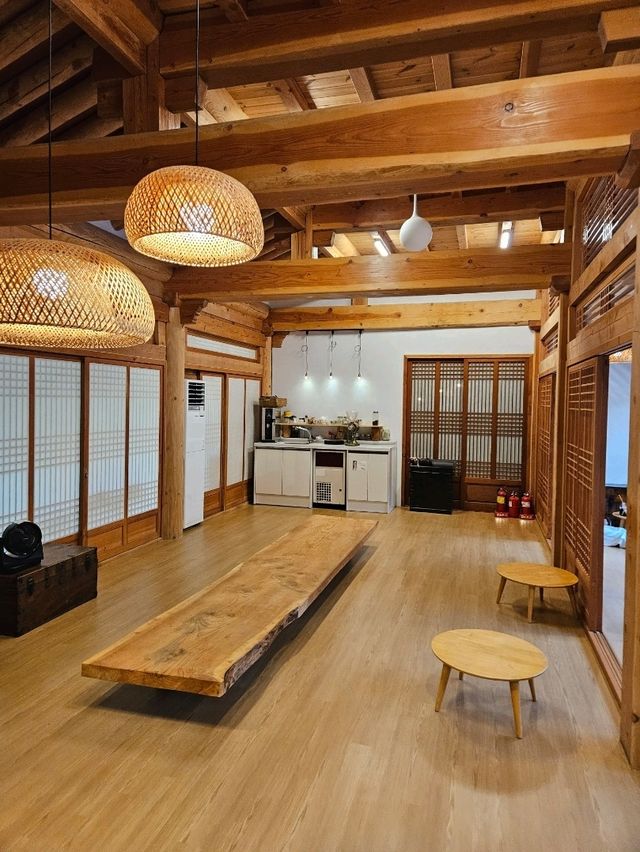 한옥과 나룻배가 어우러진 감성카페, 완주 소양한옥티롤 🚤🏡