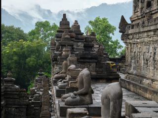 🌄✨ Finally at Borobudur — One of the Four Great Wonders of the East Borobudur