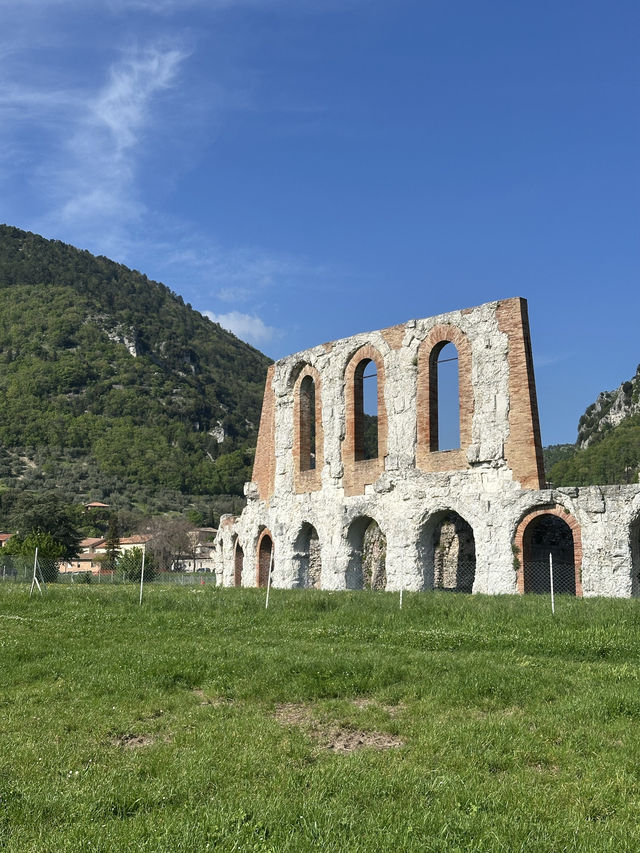 意大利古比奧 🏛️遊羅馬劇場考古公園🇮🇹