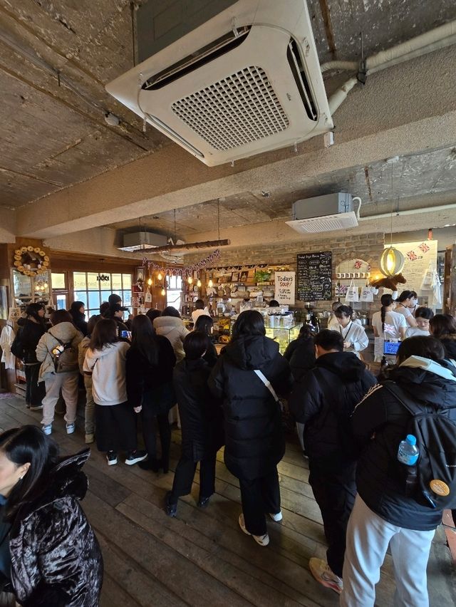 首爾必訪的人氣咖啡店！😍 ～ London Bagel Museum 🥯☕✨