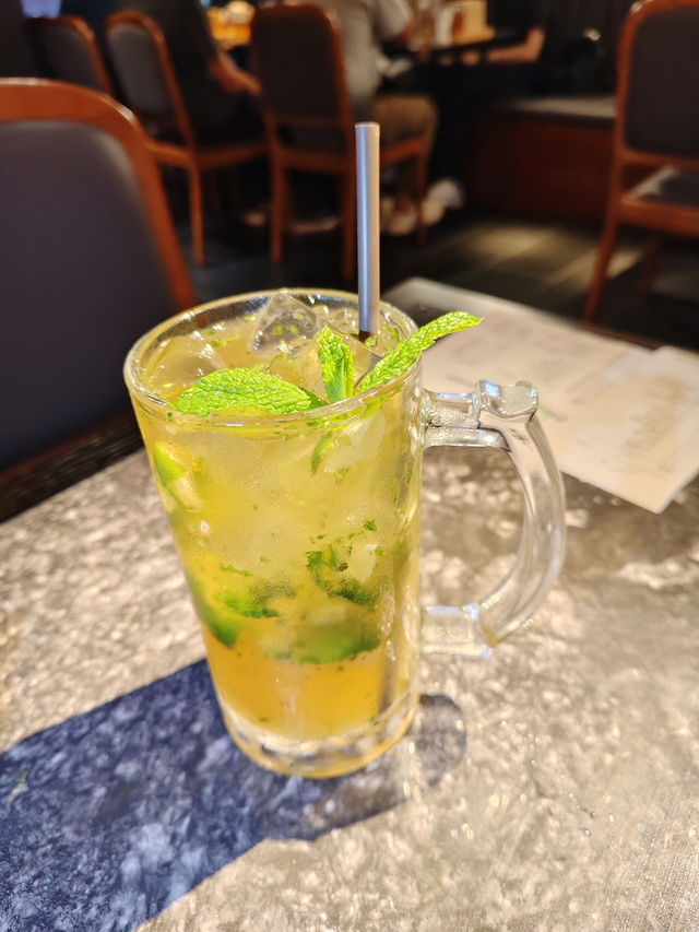 人生有限杯 。抵食串燒店！