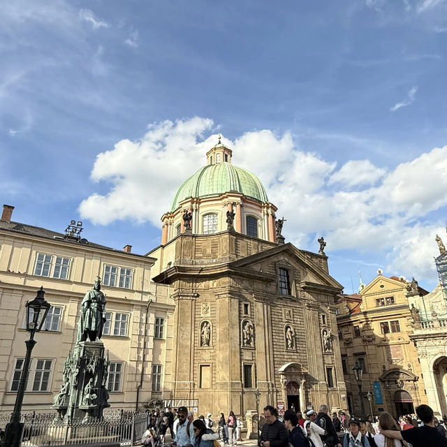 Charles Bridge in Prague 🇨🇿