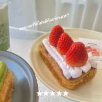 Brouke คาเฟ่บนพื้นทรายที่พัทยา * ˚˖𓍢ִ໋🍃✧˚