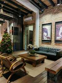 “Riverside Heritage Boutique: Culture, Comfort & Charm”