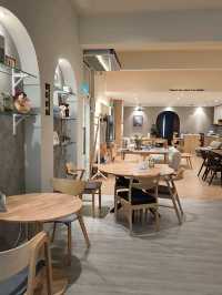 Coffee Break with Nature-Inspired Decor