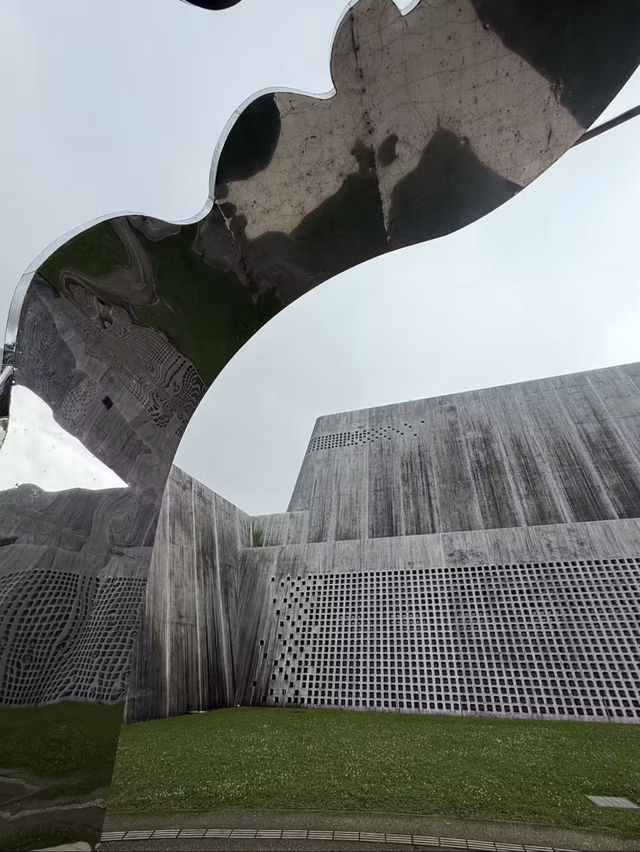 沖繩｜以琉球古城為意象的沖繩博物館 能勢修治的建築美學