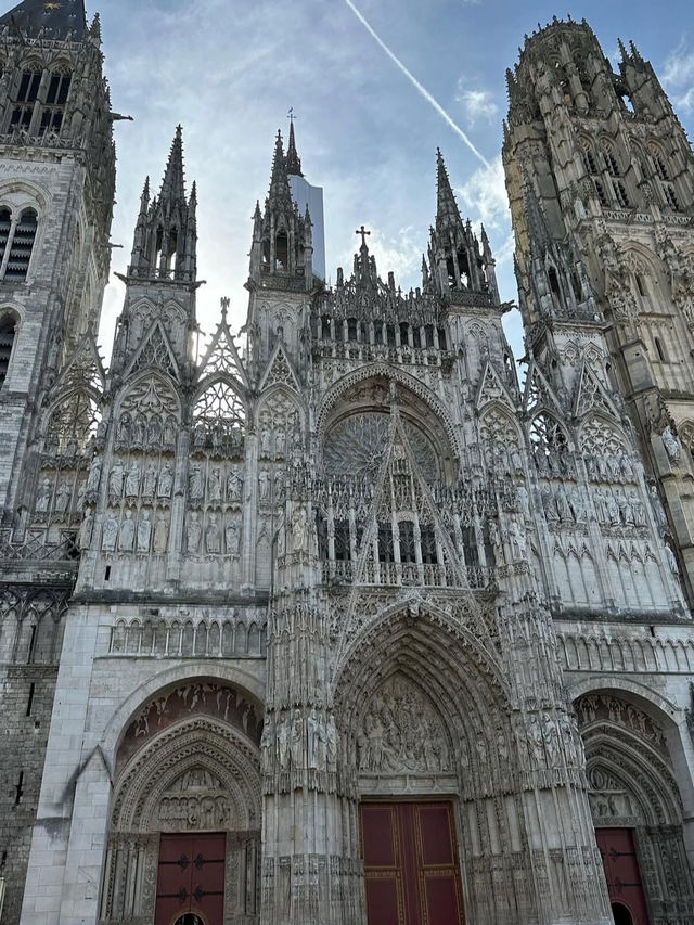 🕍歴史と芸術が息づく街！ルーアンで中世の空気を感じる旅