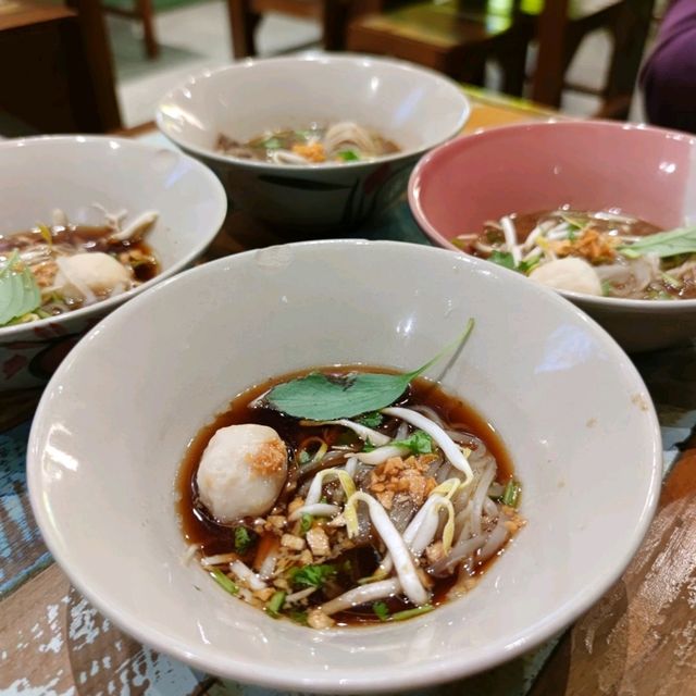 🇲🇾 Slurp the Flavors: Boat Noodle’s Thai Feast in Cyberjaya!