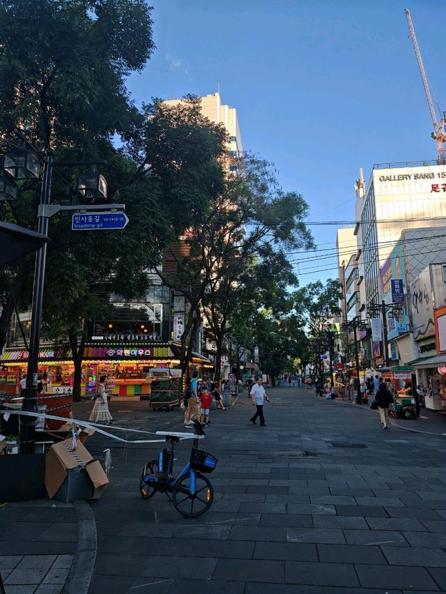 Insadong Cultural Street Photography, Seoul.