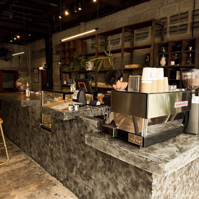 Faifo.factory – คาเฟ่ลับในโรงไม้เก่าใจกลางโคราช