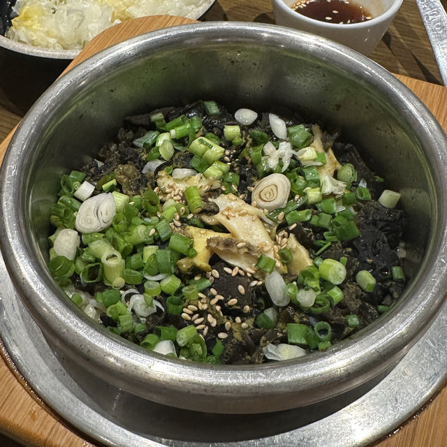 부산 커넥트 현대에 전복솥밥이랑 불고기전골맛집 “어보”