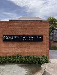 Putahracsa Huahin โรงแรมหรูริมทะเลหัวหิน 