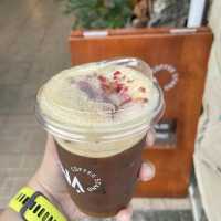 SRNA. Cafe ที่เรียบเท่แต่แอบอบอุ่น