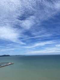 หนีร้อน นอนทะเลที่movenpick pattaya