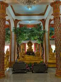 Temple Hopping in Phuket