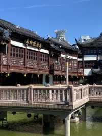 晚上金光璀璨的豫園，早上該去嗎？