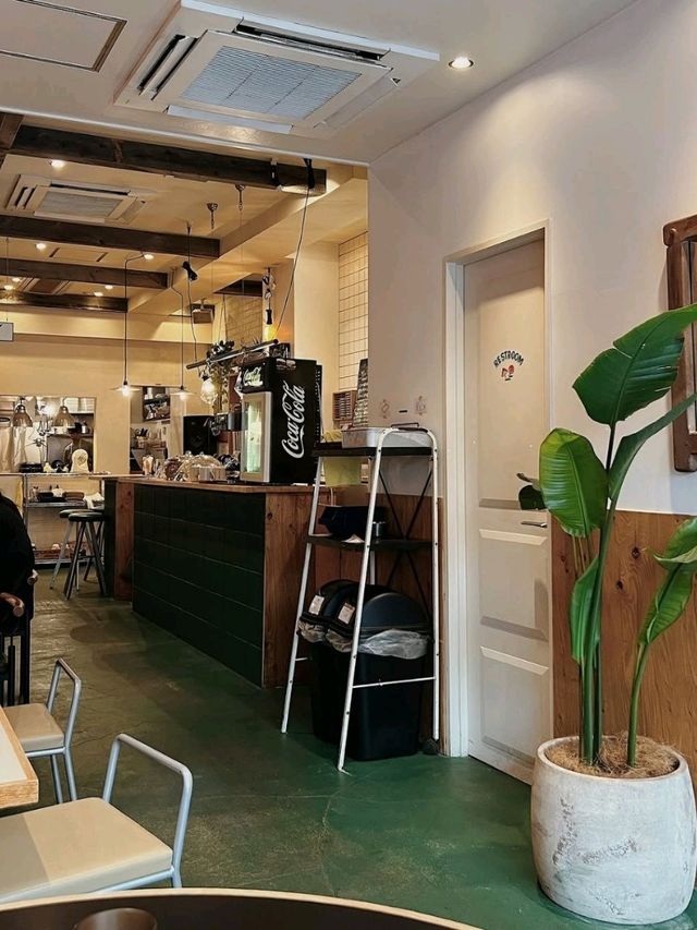 CENTRAL BURGER SHOP