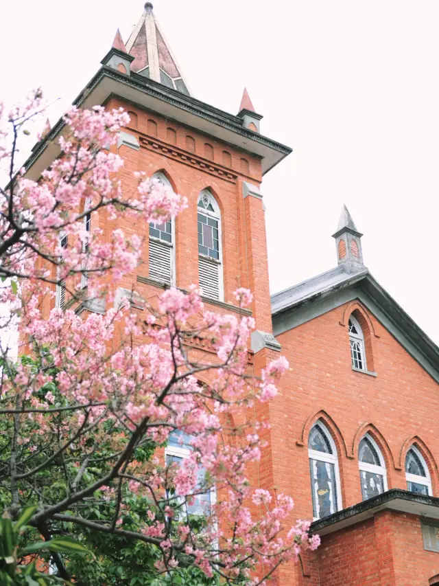 淡水老街 – 沿河畔悠閒漫步，盡情享受美食