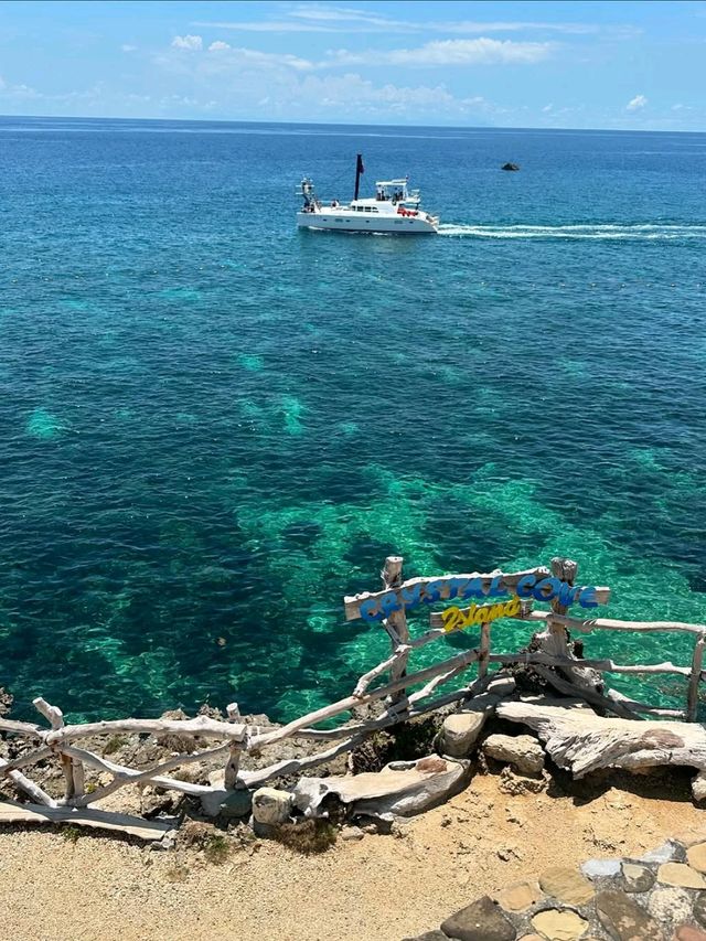 Discovering Crystal Cove in Boracay