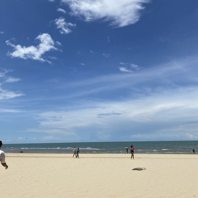 หาดเขากะโหลก (Khao Kalok Beach)🌊