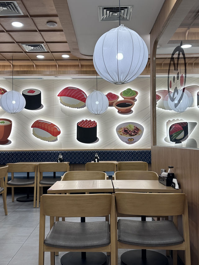Genki Sushi 발리 지점.🍣🍥