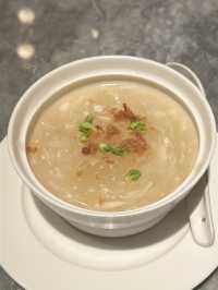 【中環美食必吃！鏞記燒鵝｜炭火明檔×老字號的經典滋味】   