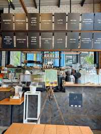 Rest & Roll คาเฟ่สวยๆในปั๊ม ก่อนเข้าเมืองแปดริ้ว
