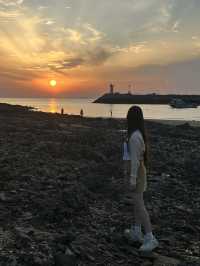 할미·할아비바위 너머 붉은 노을에 물든, 꽃지해수욕장에서의 감성 산책 🌅✨ 
