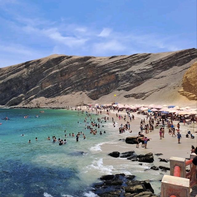Exploring the Natural Wonders of Paracas and the Ballestas Islands