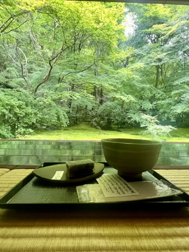 寧靜中的震撼——琉璃神宮