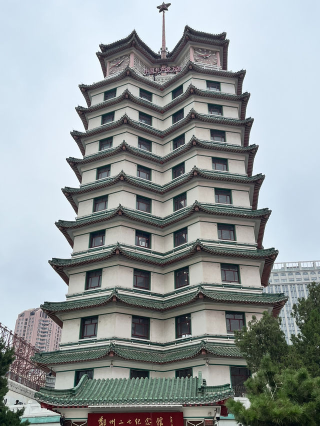 🗼 Erqi Memorial Tower — Symbol of Zhengzhou