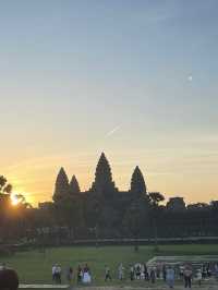 Incridible bike trip around Angkor Wat