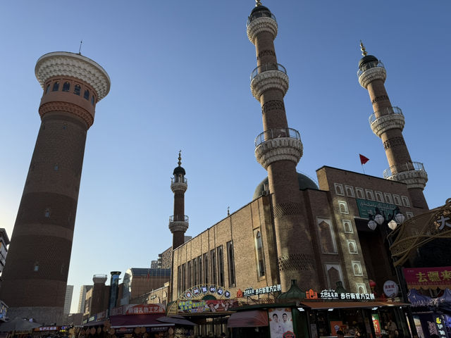 Experience exotic 4 seasons in a day in Northern Xinjiang Experience exotic 4 seasons in a day in Northern Xinjiang