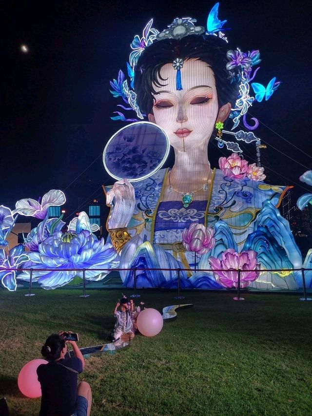 紫霞仙子在維港