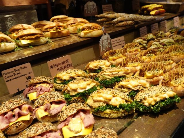 Apoli Itabakery — A Magical Little Bakery in Shanghai