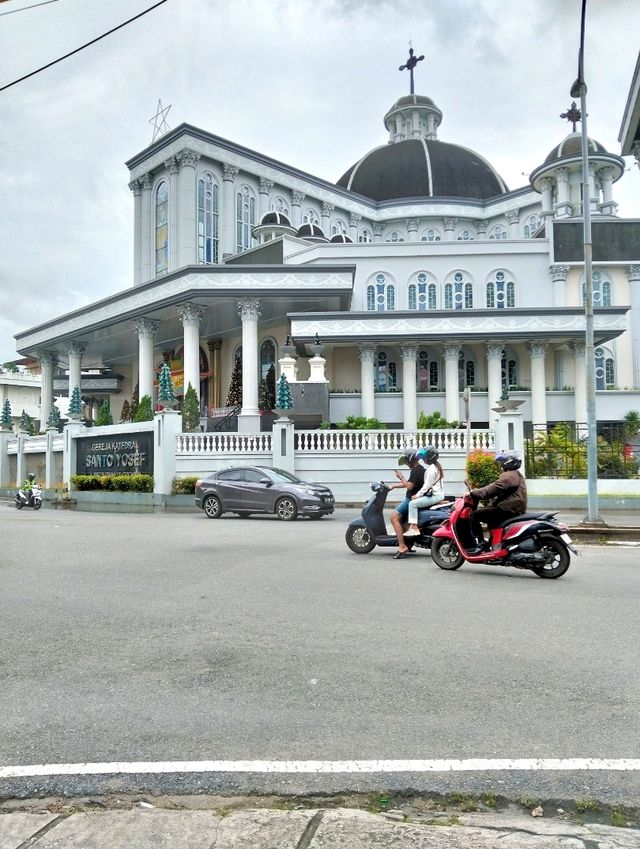 White Dome Wonders🤍 White Dome Wonders🤍