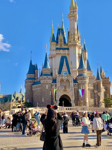 東京ディズニーランド、昼と夜の二つの顔 | Trip.com 浦安