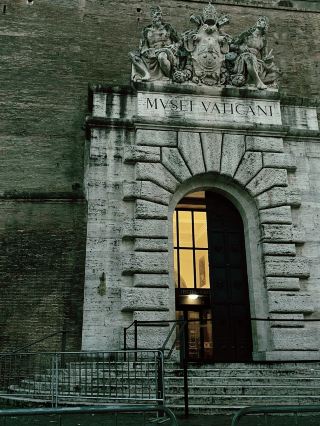 梵蒂岡｜走進天花板之下的奇蹟瞬間