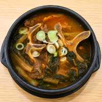 서귀포 중문 맛집)더해장 - 중문관광단지 뼈다귀 해장국 맛집 / 아침식사 단체 회식 가능