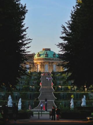 Berlin Day Trip: Escape to the Fairytale Beauty of Sanssouci Palace 🌿🏰