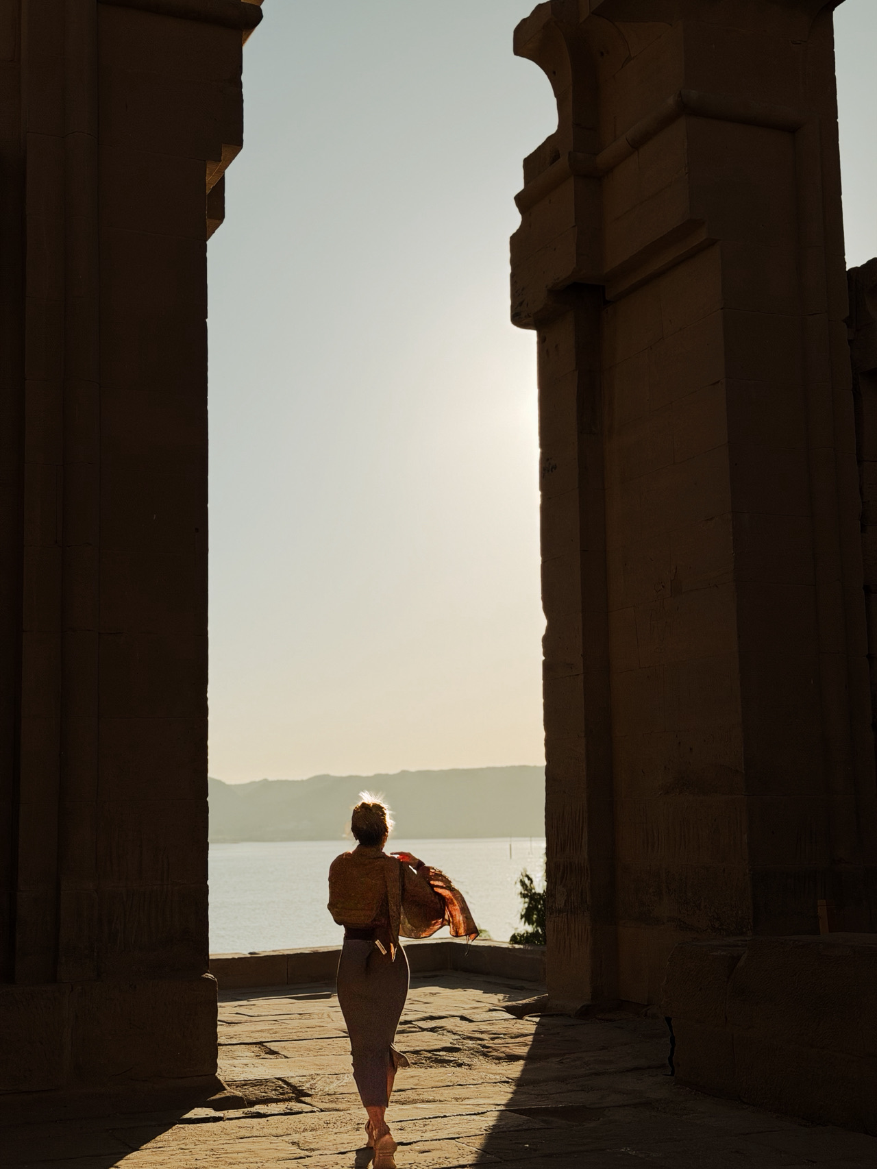 The Temple That Refused to Sink: Egypt’s Floating Wonder 🇪🇬