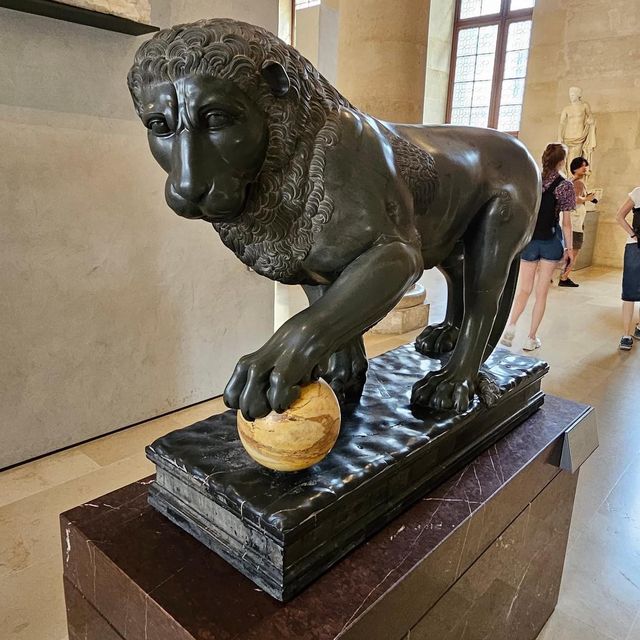 Louvre Museum Paris ❤️