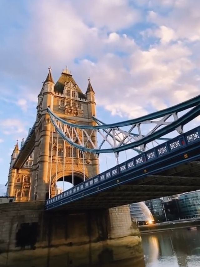 London’s Bridge: Icon of Timeless Majesty