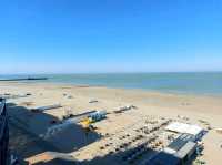 โรงแรมสวยติดชายหาดวิวทะเลแจ่มๆ