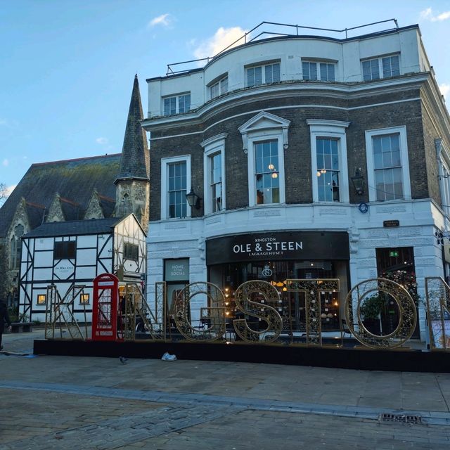 Xmass arrive to Kingston upon Thames historic city centre.